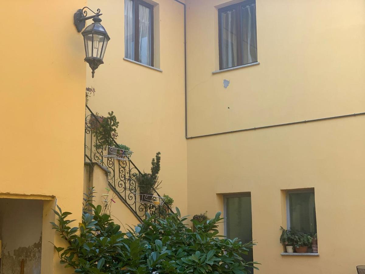 Novi Ligure Private Apartment Extérieur photo